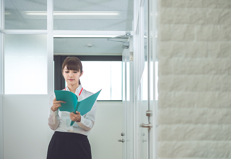 不安定な収入を安定化させるための「複線キャリア」｜クリエイターが“生き残る力”を身につける方法